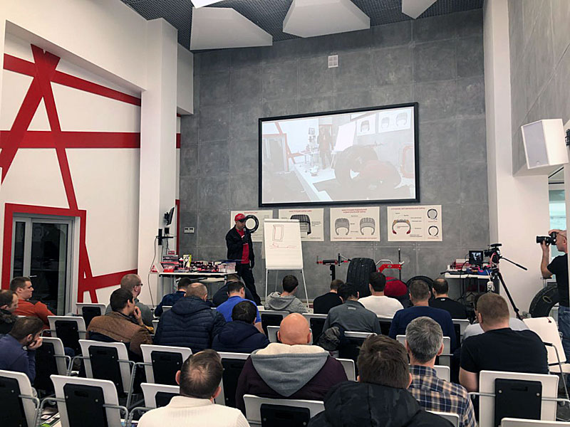 Семинар TECH по ремонту покрышек и камер в Москве февраль 2018 Семинар TECH по ремонту покрышек и камер в Москве февраль 2018