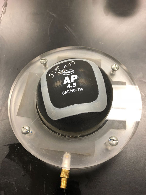 Тест на прочность приклеивания заплаты универсальной TECH арт. 115 для ремонта покрышек 