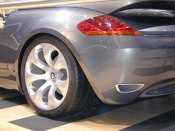 Фоторепортаж о выставке МИМС-2001 (г.Москва, Россия)