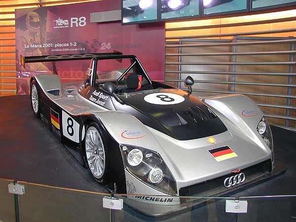 Фоторепортаж о выставке МИМС-2001 (г.Москва, Россия)