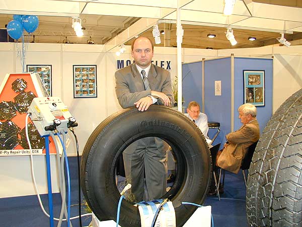 Фоторепортаж о выставке «REIFEN TYRES 2002» (г.Эссен, Германия)