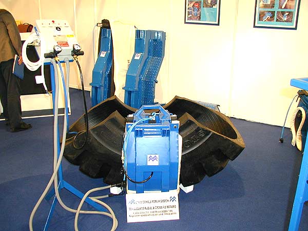 Фоторепортаж о выставке «REIFEN TYRES 2002» (г.Эссен, Германия)