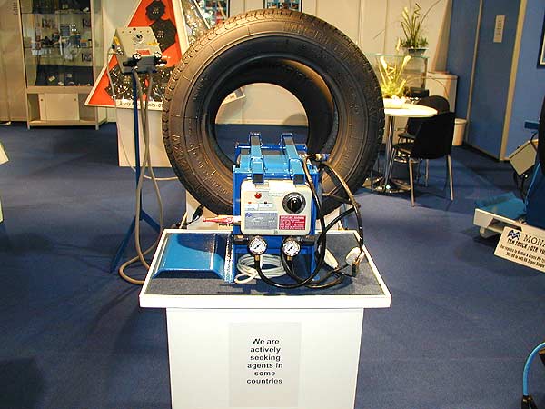 Фоторепортаж о выставке «REIFEN TYRES 2002» (г.Эссен, Германия)