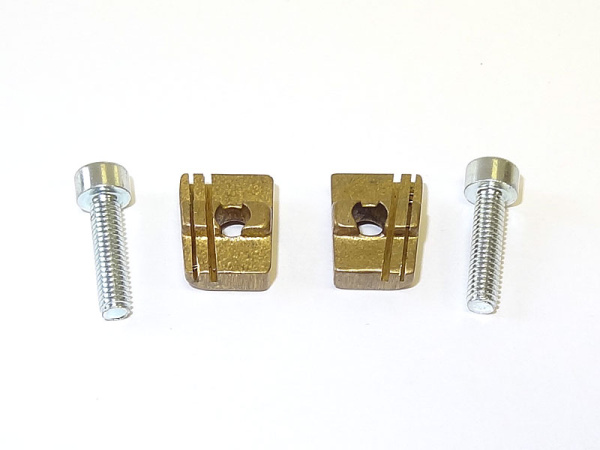 Комплект блоков и винтов резцедержателя для регруверов Комплект блоков и винтов резцедержателя для регруверов