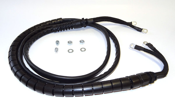 Соединительный кабель с разъемами и защитной оплеткой для регруверов, длина 1,9 м Соединительный кабель с разъемами и защитной оплеткой для регруверов, длина 1,9 м