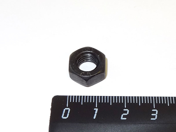 Гайка м8 крепления электродвигателя для шиномонтажных станков SICAM Гайка м8 крепления электродвигателя для шиномонтажных станков SICAM