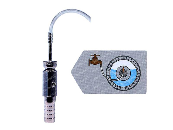 Устройство для заполнения водой тракторной шины Устройство для заполнения водой тракторной шины